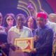 Jim Nwobodo receives Vanguard Newspaper award (1)